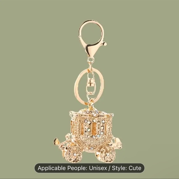 Gold Carriage Keychain - Picture 4 of 5